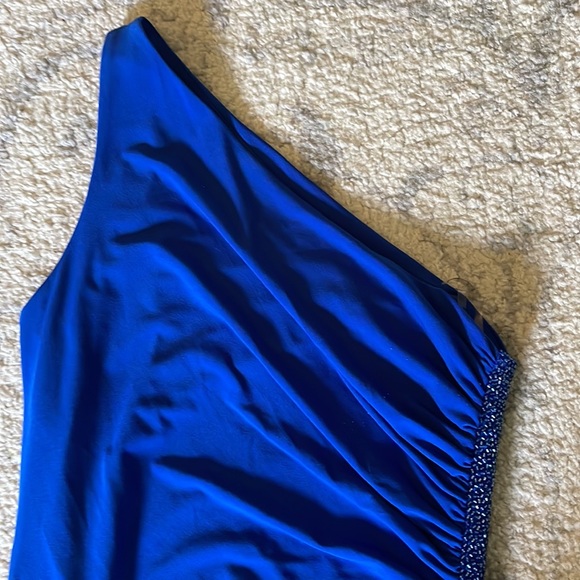 Beautiful Cache dress - Picture 4 of 5